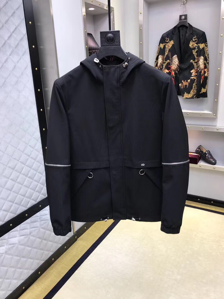  Dior 2018官网秋冬最新款风衣夹克外套 超个性的一款单品