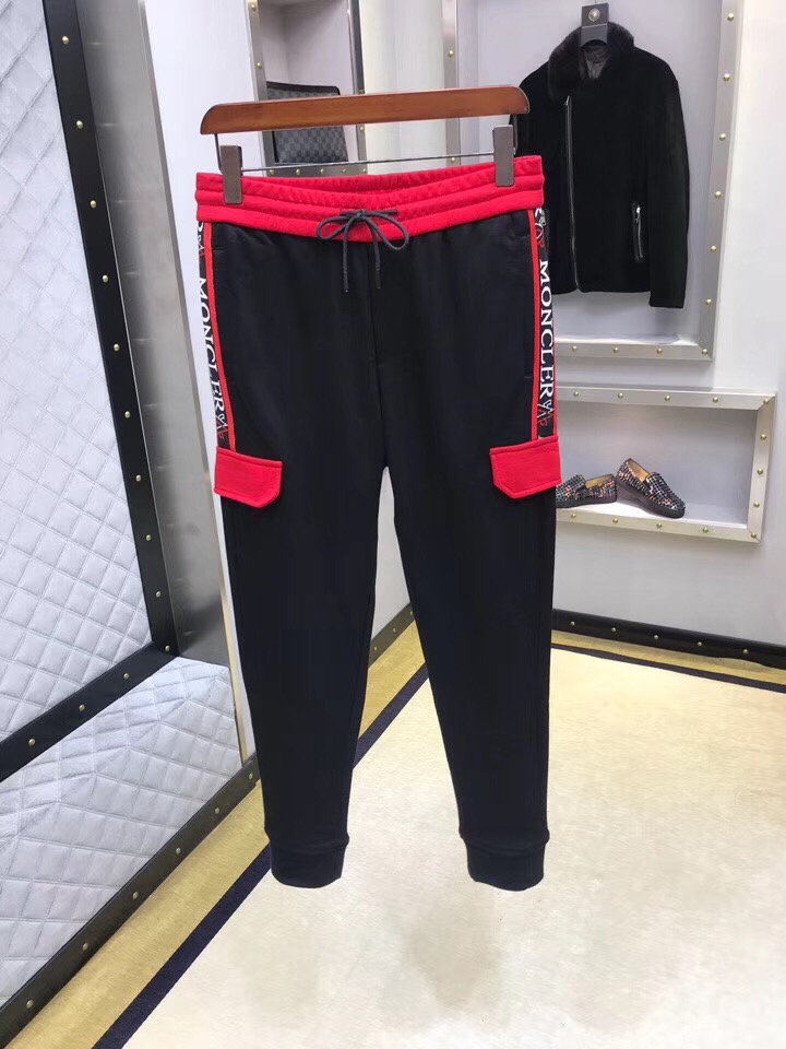  蒙口 2018官网新款休闲裤 抽绳设计 版型属于立体修身