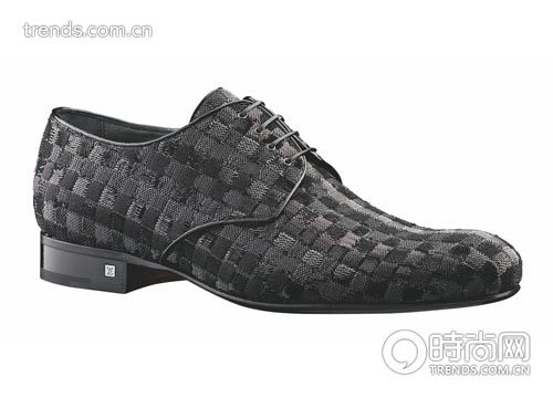 黑色珠片皮鞋/Louise Vuitton
