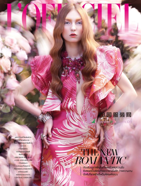 近日有名的模特Daria Fomina为时尚杂志《L’Officiel》泰国版的2013年2月号刊拍摄了一组时尚大年夜片。本次的大年夜片，Daria Fomina化上了精细可儿的妆容搭配上甜美的服装，来为我们演绎时尚甜美风。