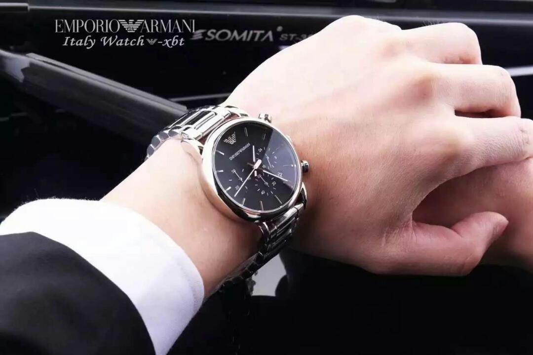 Ar1853 阿玛尼 成熟黑面与不锈精钢和奢华 男士 手表