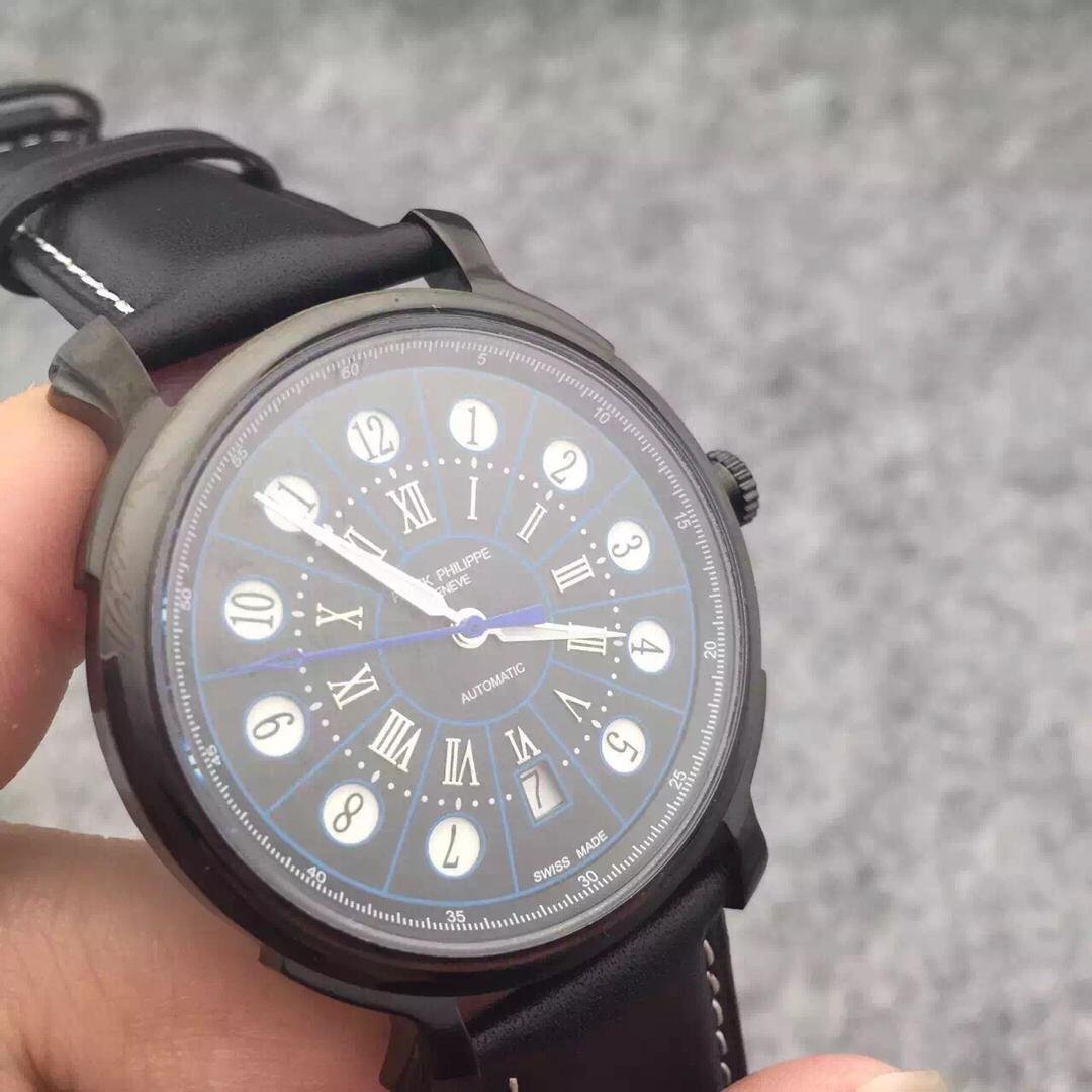 百达菲丽  新款黑壳正式上架 超强防水夜光数字显示 男士手表
