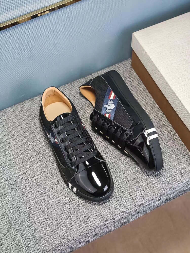 ｛巴利｝鞋面选用进口镜面漆皮＋透气网面 男士潮流板鞋 黑色