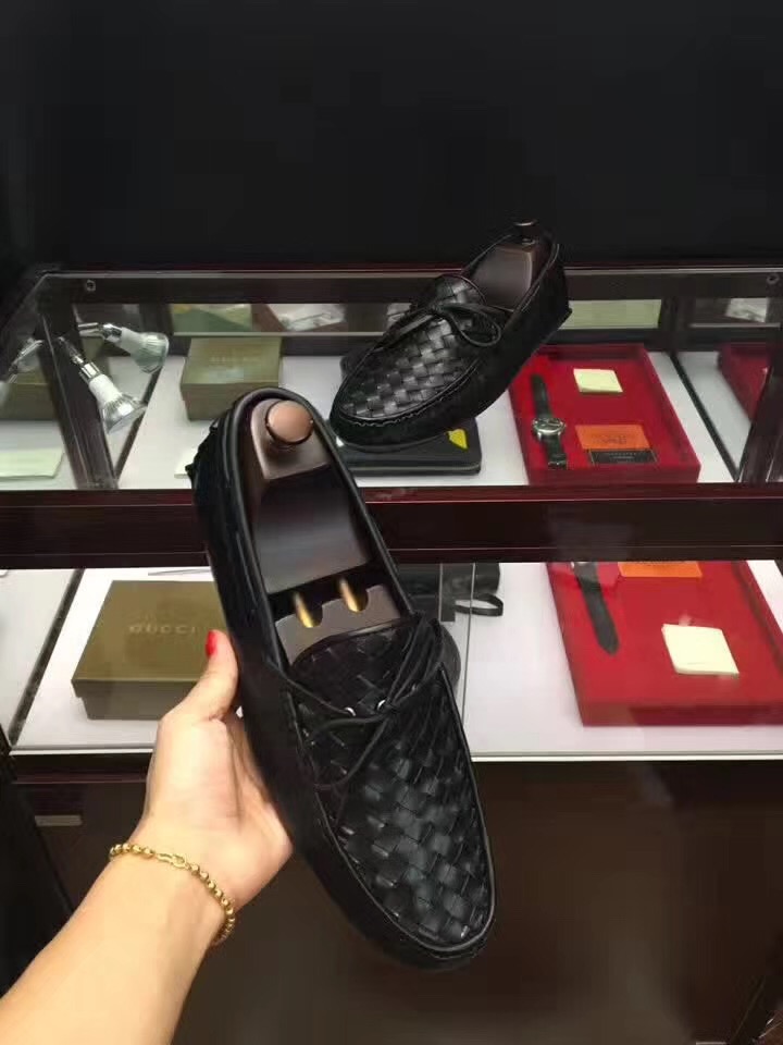 BV宝缇嘉 重磅推出 男士经典全鞋身编织系列