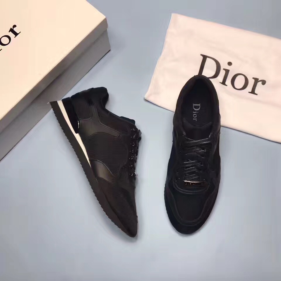 Dior 进口头层打蜡皮，皮质柔软细腻黑色男士运动鞋