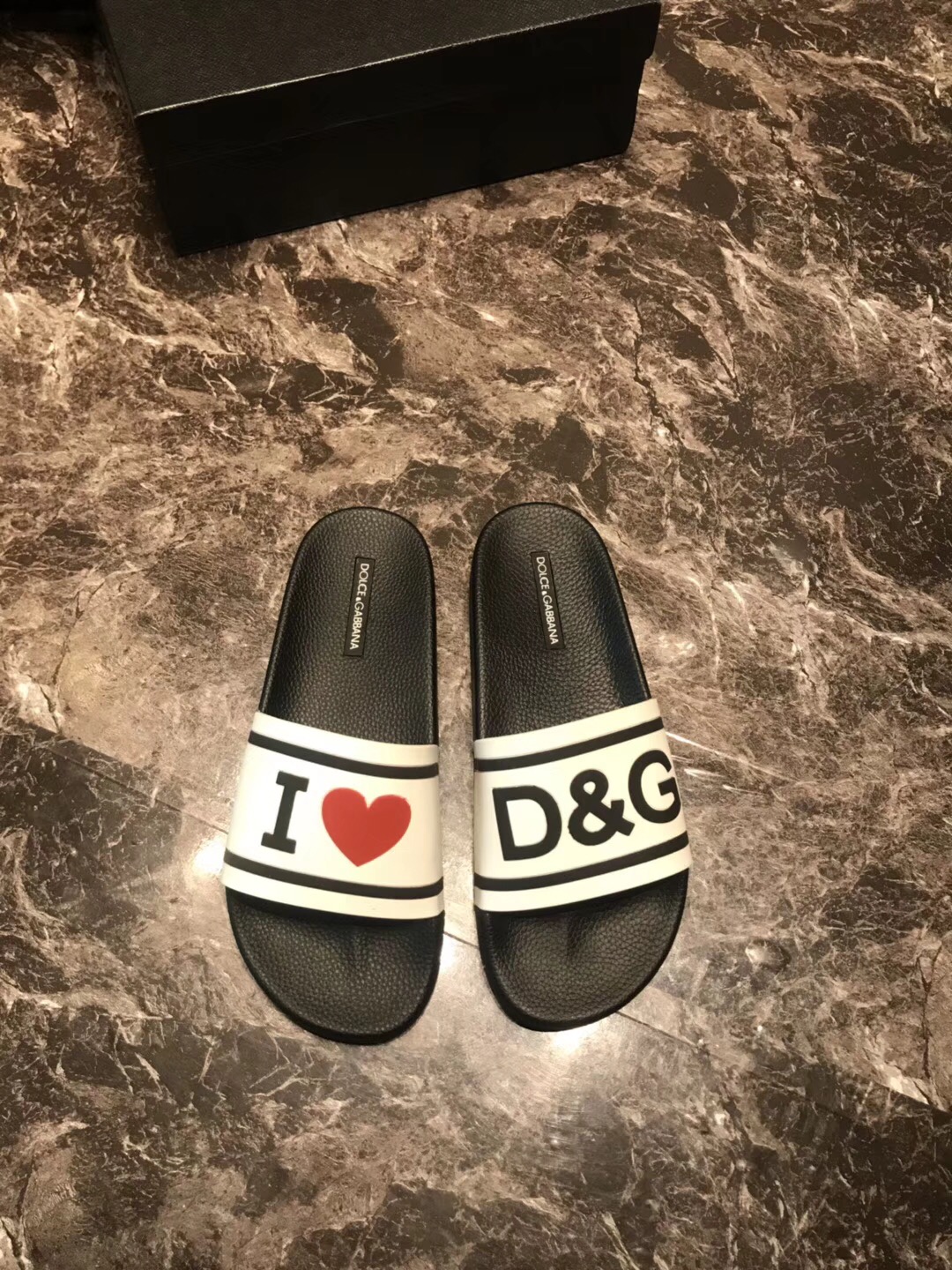  ｛D&G｝男士拖鞋！ 意大利进口原版面料