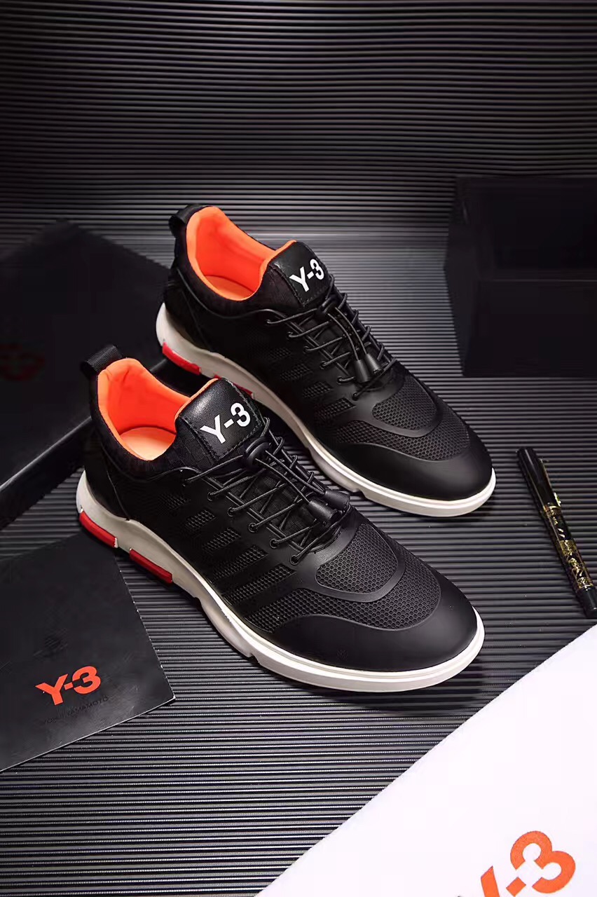 Y3 复杂滴胶工艺搭配防水弹力布 网状男士运动鞋