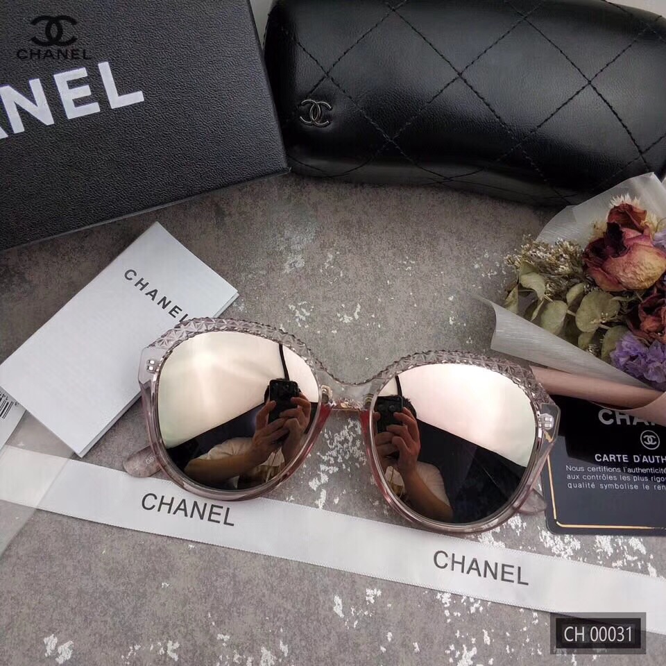 法国香奈儿-CHANEL 2018新款太阳镜 镜腿小珍珠排列装饰更显奢华品味