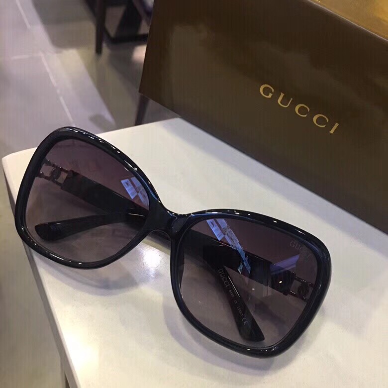  新款Gucci潮牌太阳眼镜，世界级大师制造，最新 高档 潮流时尚百搭墨镜