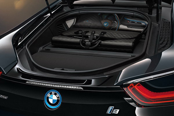 Louis Vuitton BMW i8ܳר
