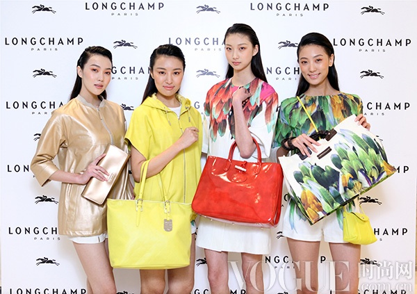 Longchamp ϷүƷʢĻ