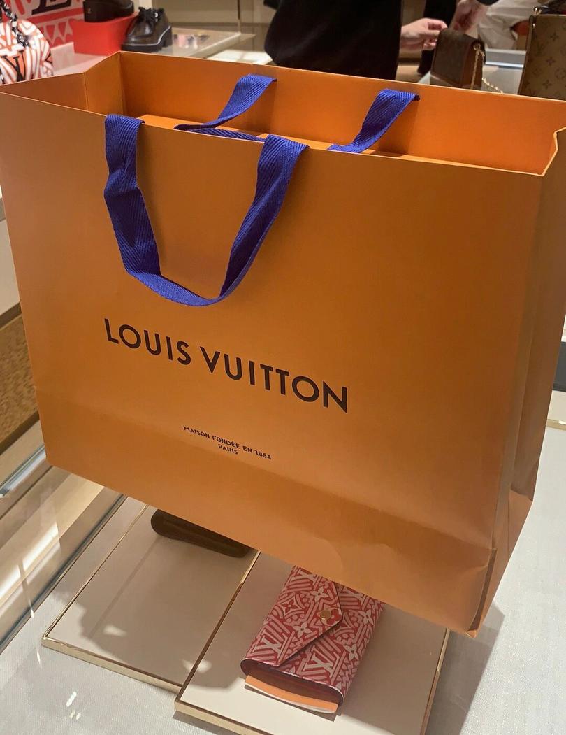 LvǼǰLv Louis Vuittonһ