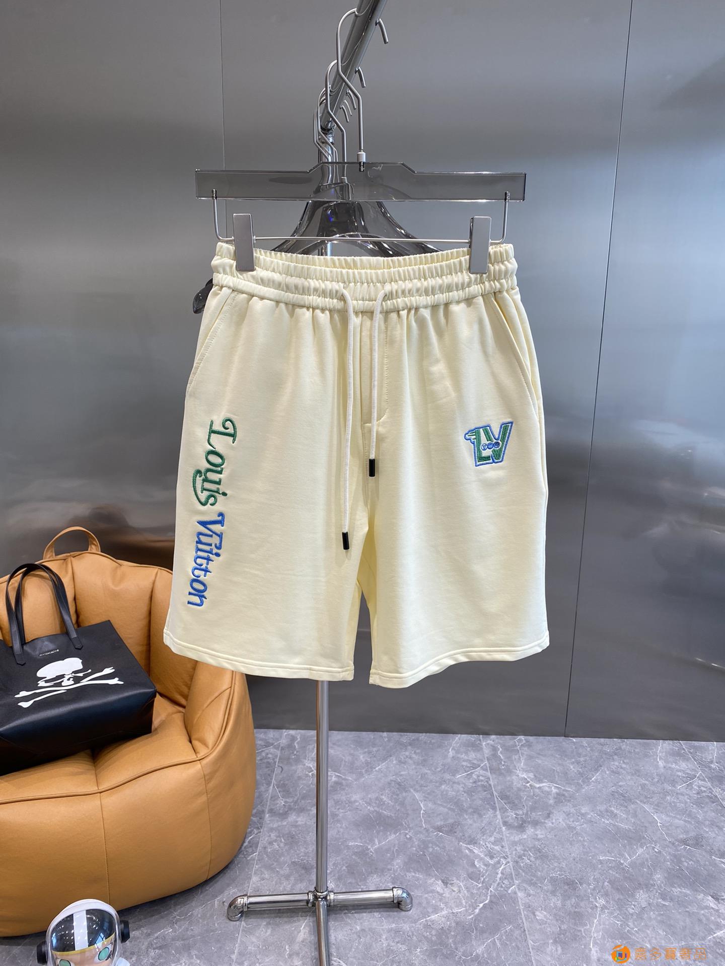 New LV夏季新款男士休闲短裤,高级定制面料透气面料 透气