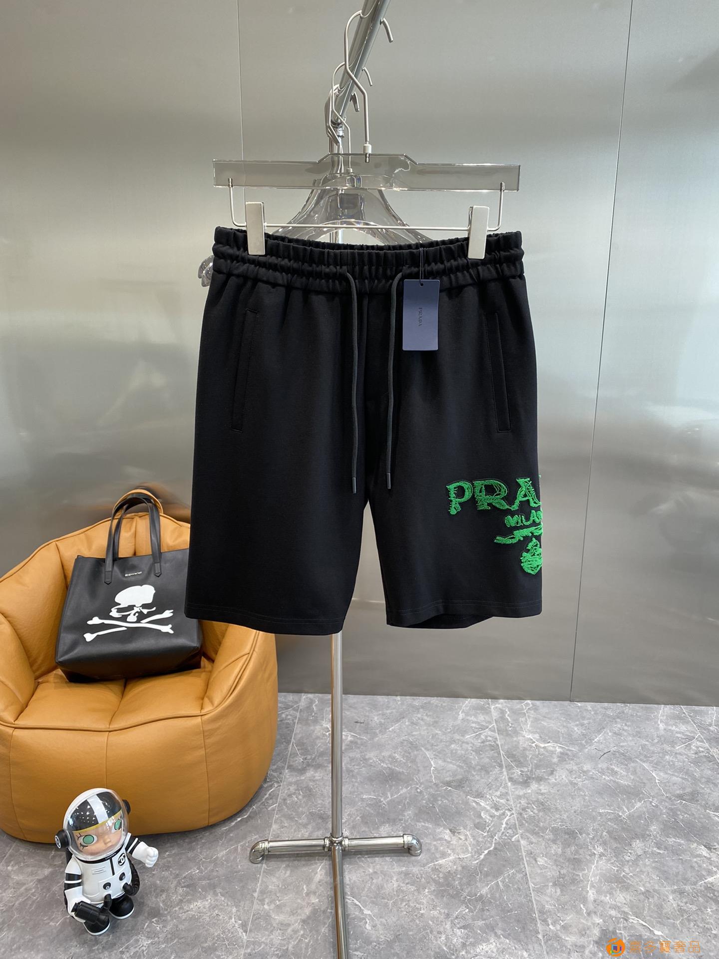 New 普拉达ss夏季新款 标识休闲短裤,高端版本!