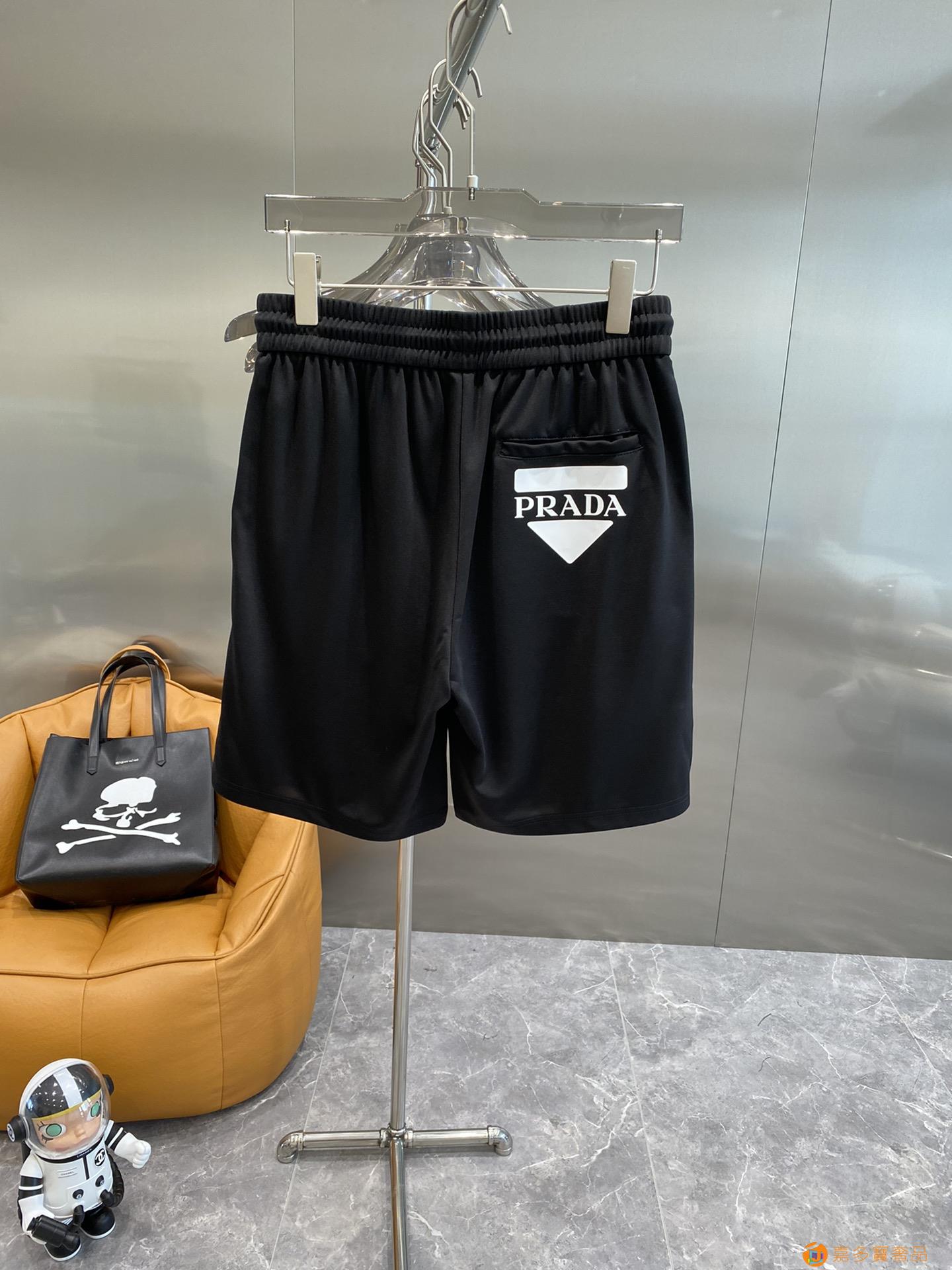 New 普拉达外贸原单,年春夏款专柜最新短裤